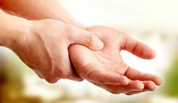 Esku eskuak osteochondrosis cervikalarekin